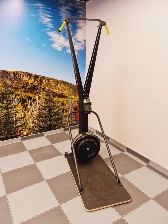 Apartament A2 Domitu Z Basenem, Sauna, Jacuzzi - 5D Apartments シクラルスカ・ポレンバ エクステリア 写真