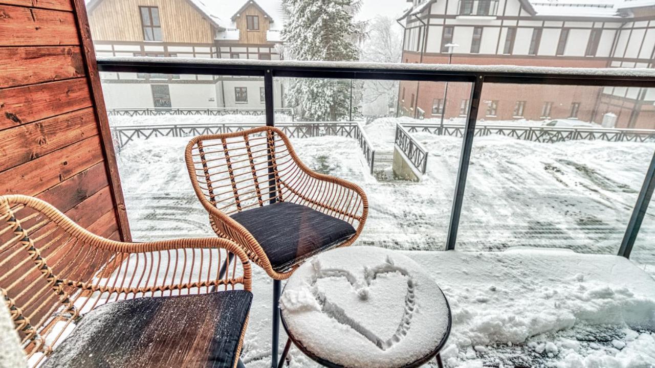 Apartament A2 Domitu Z Basenem, Sauna, Jacuzzi - 5D Apartments シクラルスカ・ポレンバ エクステリア 写真